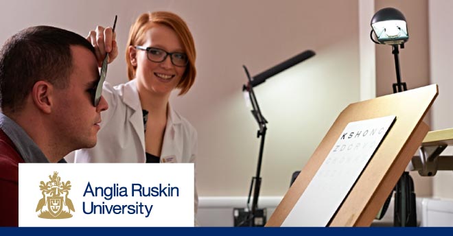 Anglia Ruskin University（視光學）