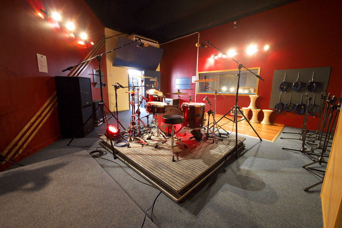 SAE Institute (UK):音響工程(Audio Production)、電玩程式設計(Games Programming)