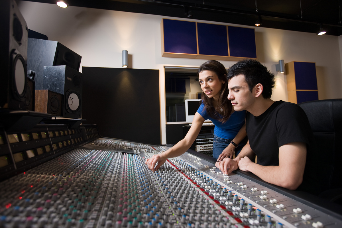 SAE Institute (UK):音響工程(Audio Production)、電玩程式設計(Games Programming)