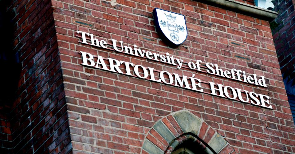 「十月入學」大學銜接課程（設 £5500 獎學金）